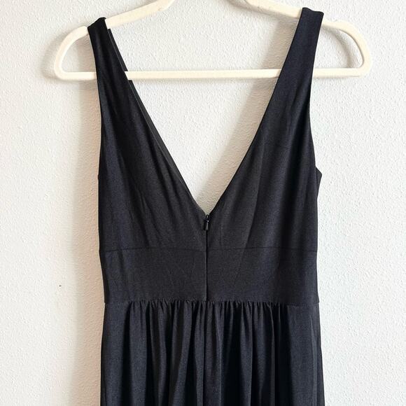 New La Femme Plunge Neck A-Line Gown Size 8 - Picture 7 of 10